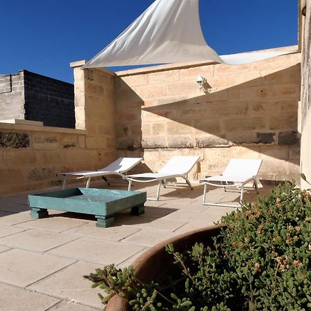 Li Perrini Boutique B&B Acquarica Quarto foto